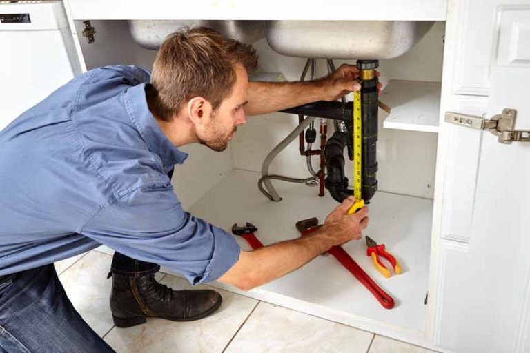 Basics You’ll Find In a Plumber’s Toolbox